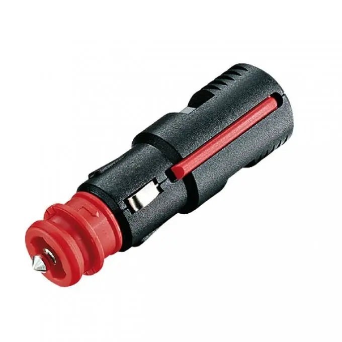 Markenprodukt 12-24 Volt Universalstecker 8 A