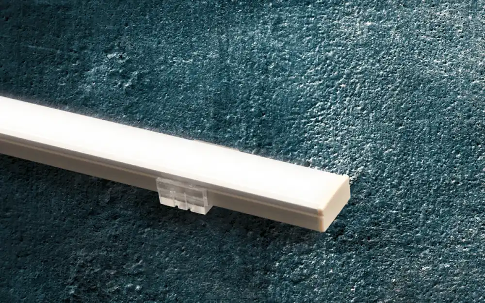 IVT SH 5.676 LED Innenbeleuchtung mit Clip 12 V DC 6,6 W 60,5 cm Solange Der Vorrat Reicht