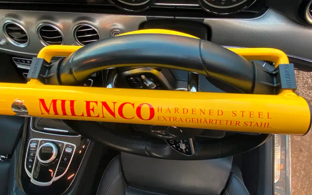 Online Kaufen Milenco Hochsicherheits-Lenkradschloss High Security Steering Wheel Lock + Yellow with Pad and Bag