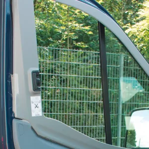 Must-Have Remis Fahrerhausverdunkelung REMIfront IV für Ford Transit Custom (Modell V362) ab 2018