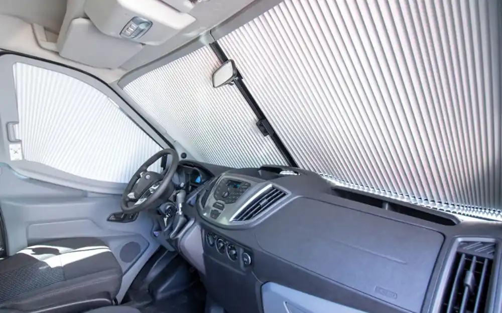 Markenware Remis Fahrerhausverdunkelung REMIfront IV für Renault Master ab 09/2019