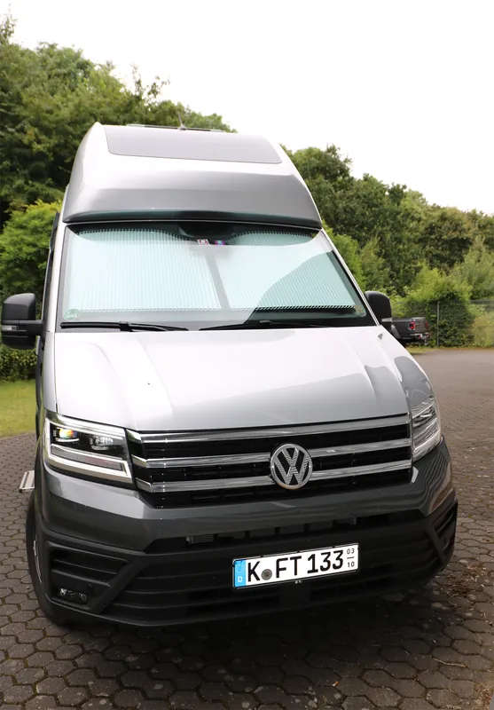 Preiswert Remis Fahrerhausverdunkelung REMIfront vertikales System für den MAN TGE / VW Crafter