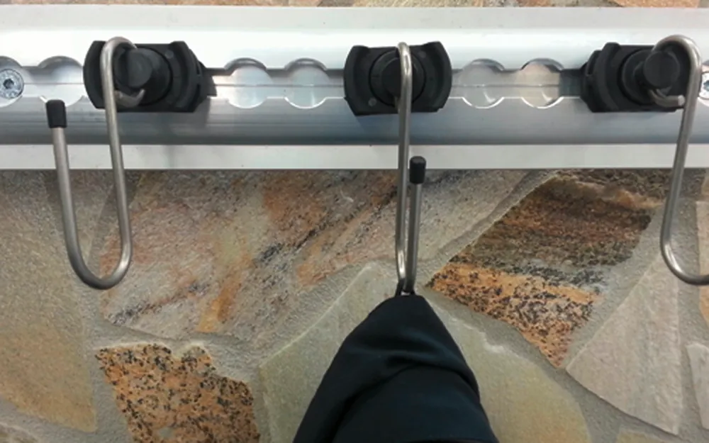 Super-Preis Zurrschienen Kleiderhaken Fitting 1 Stück