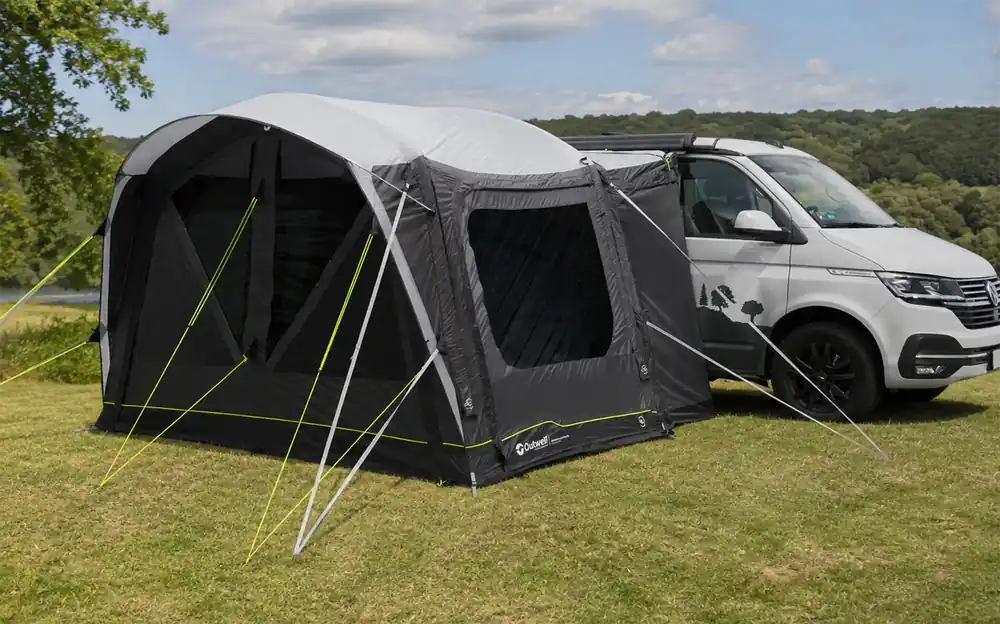 Preisreduziert Outwell Park PowerAir Busvorzelt 320 x 200cm, mit abzippbarer Schleuse und OLS-Lichtband